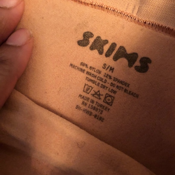 Skims Sculpting High Wasit brief - Picture 3 of 8